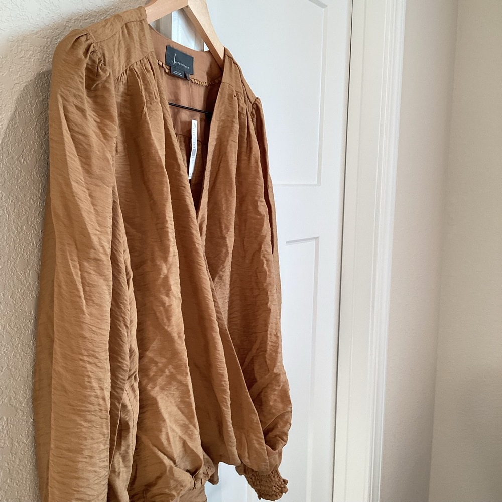Anthropologie Long Sleeve Wrap Blouse Silky New Large Copper Brown - Picture 8 of 15